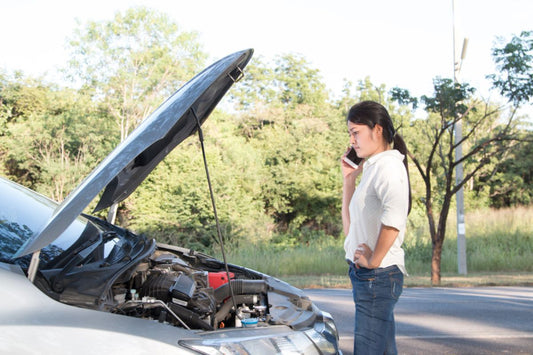 What to Do When Car Breaks Down on a Road Trip